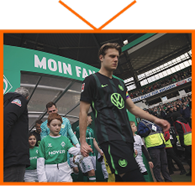 4. Ins Stadion einlaufen